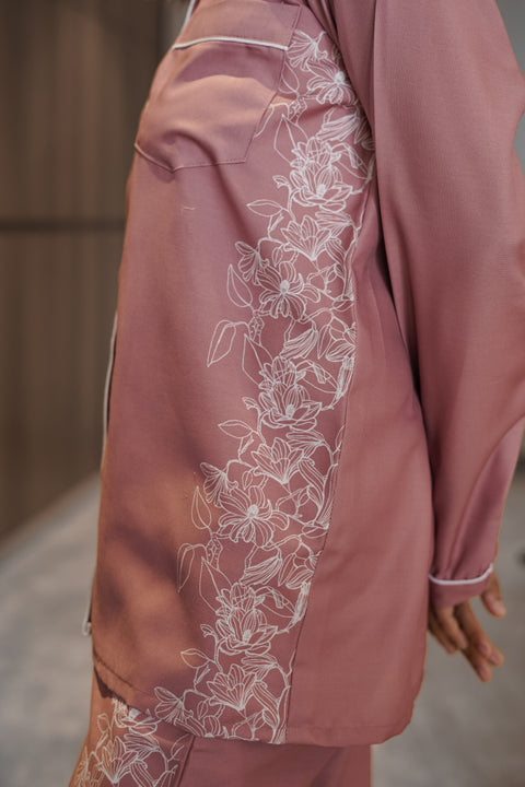 Side Floral thehouseofcomfort