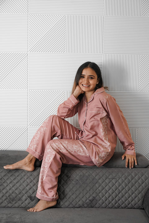 Side Floral thehouseofcomfort